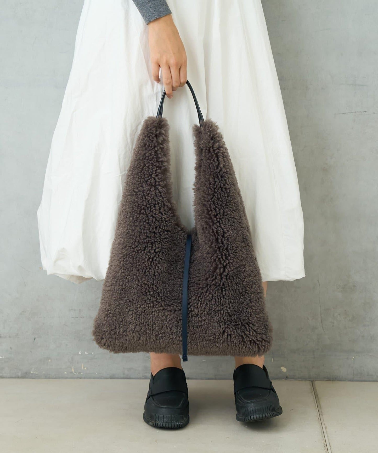 仿羊羔絨三角形包