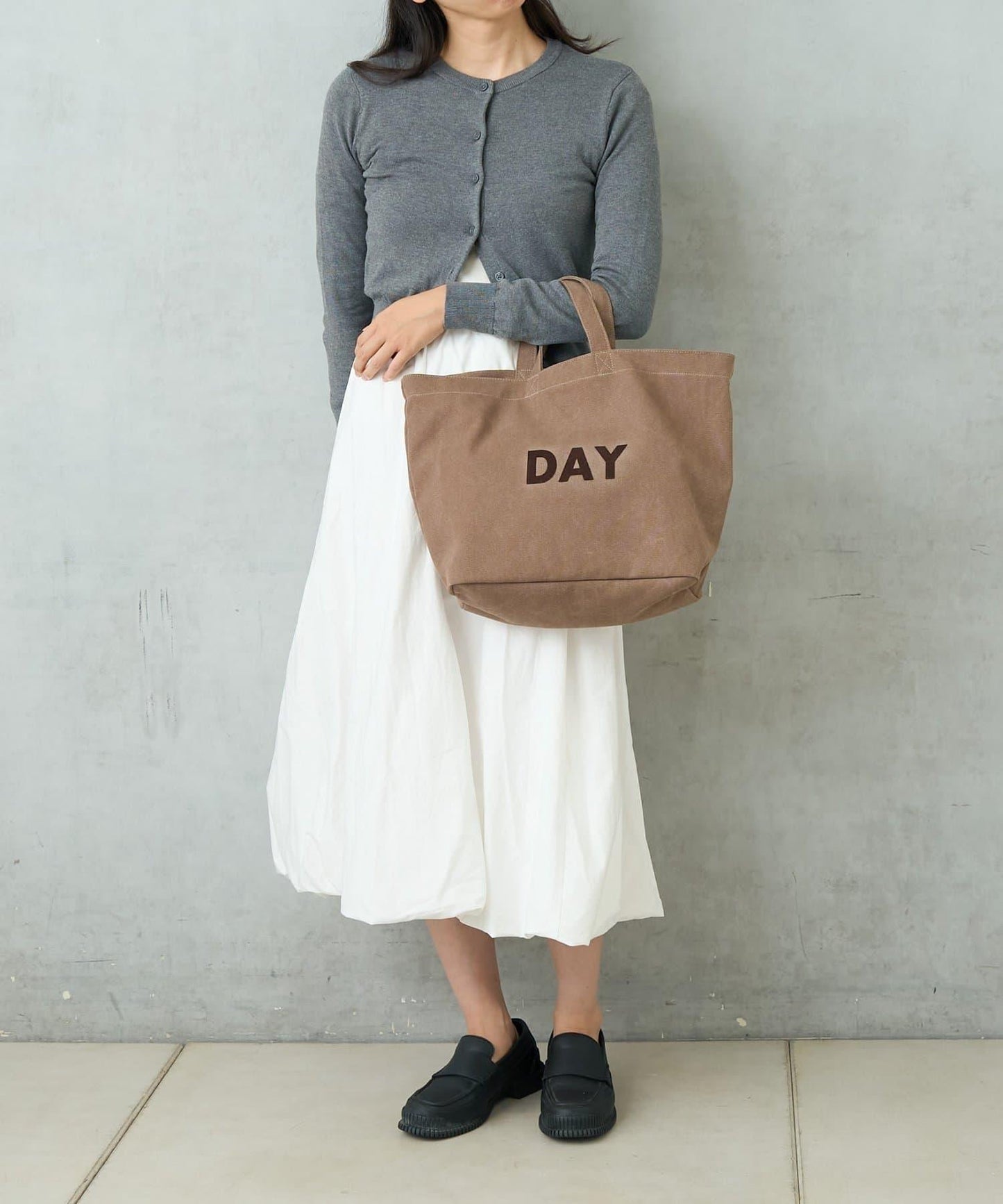 帆布植絨字母托特包