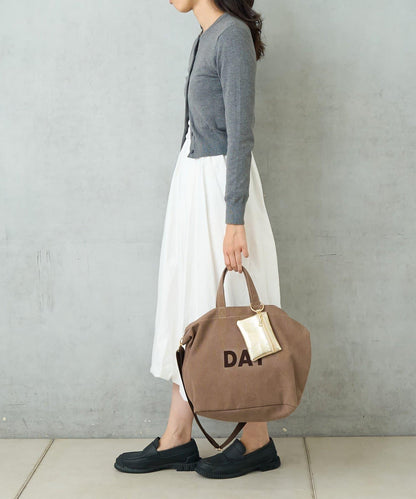 帆布植絨字母托特包