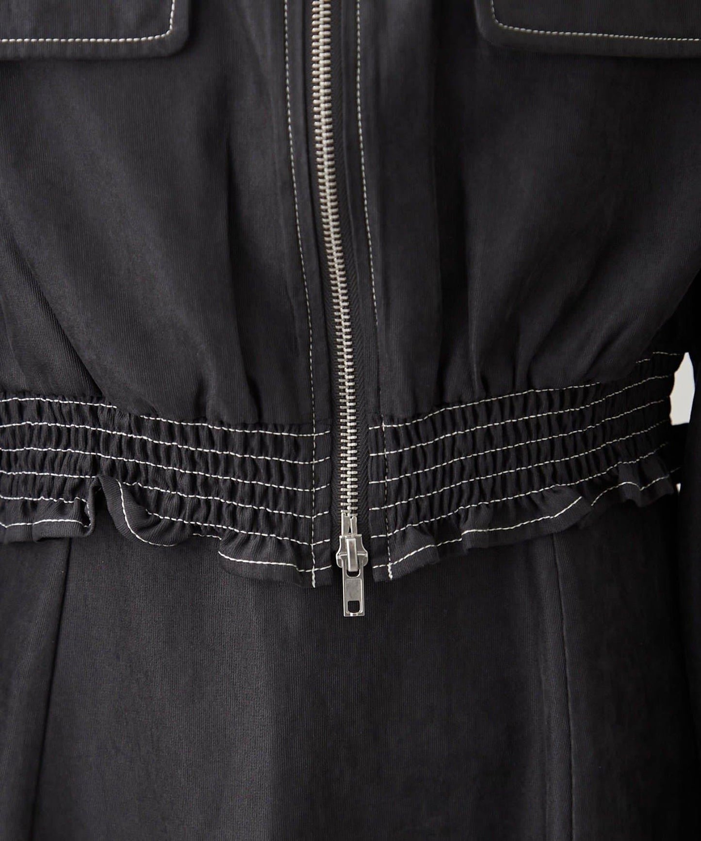 套裝・西裝外套+吊帶連衣裙