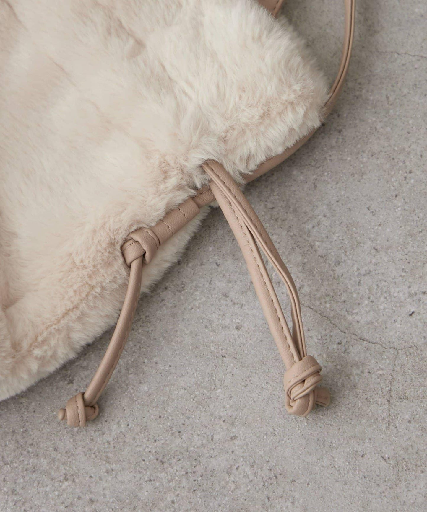 2WAY毛絨束口包斜挎包