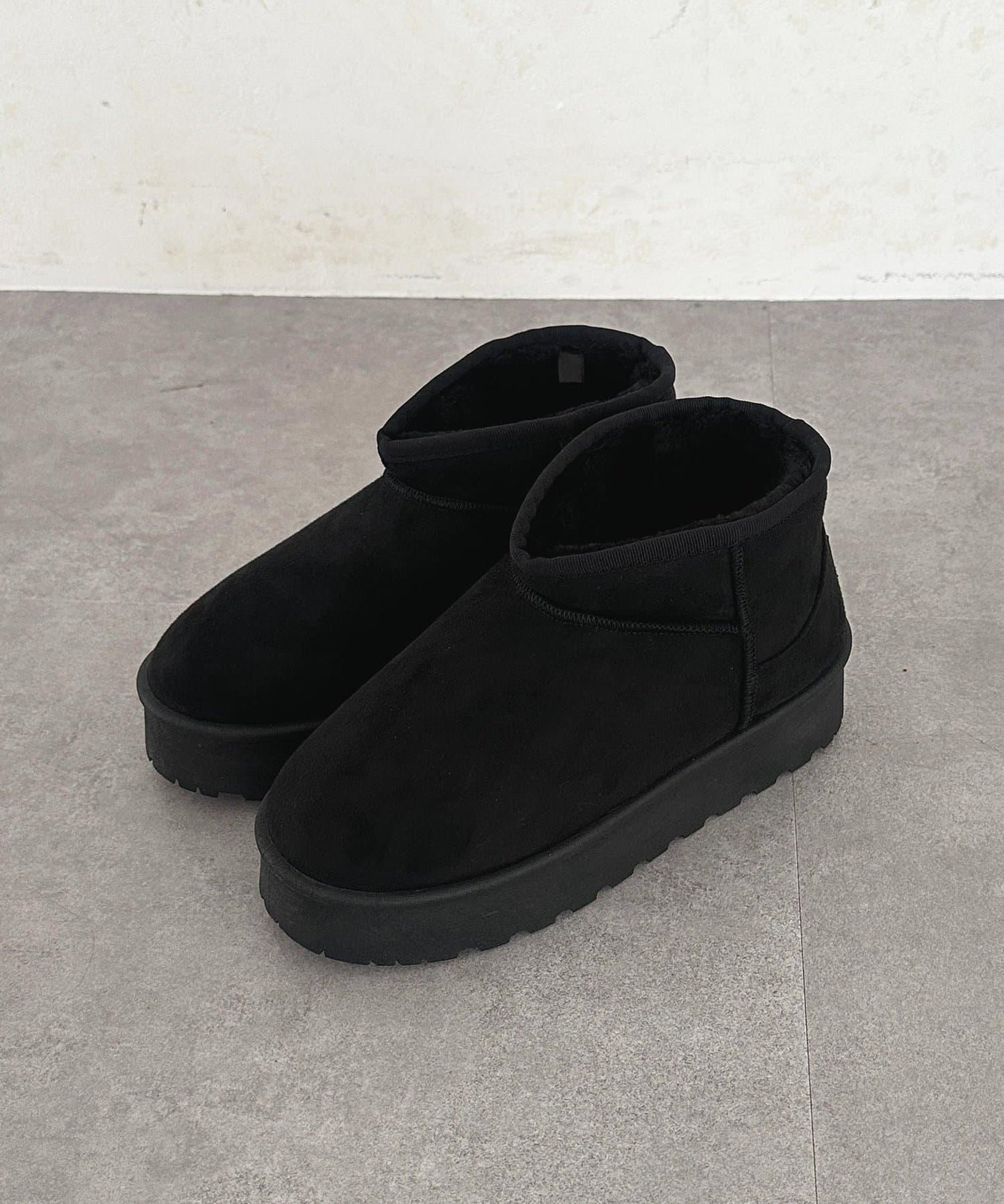 厚底短款羊羔絨靴