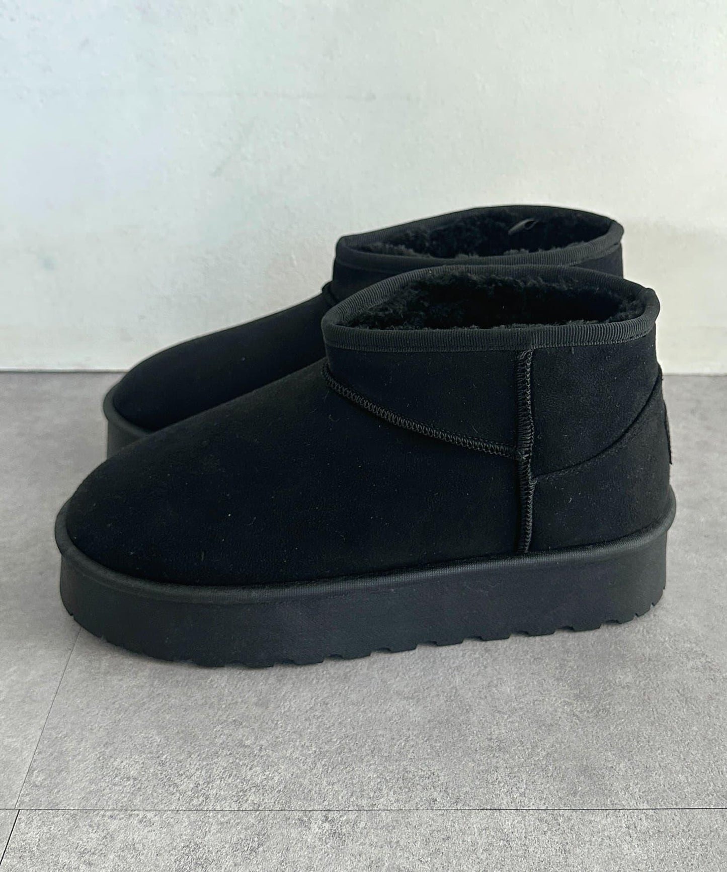 厚底短款羊羔絨靴