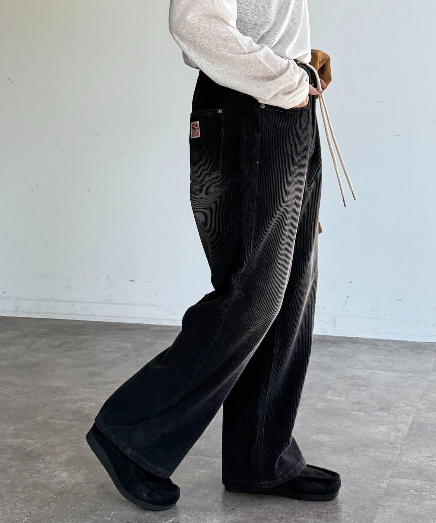 燈芯絨寬腿褲