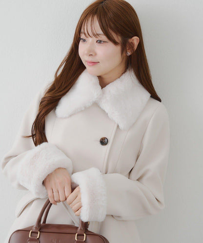 多功能可拆卸毛絨中長款A字大衣