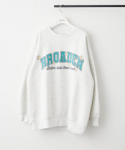 花卉與標誌拼接加絨套頭衫