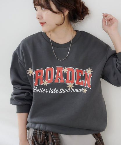 花卉與標誌拼接加絨套頭衫