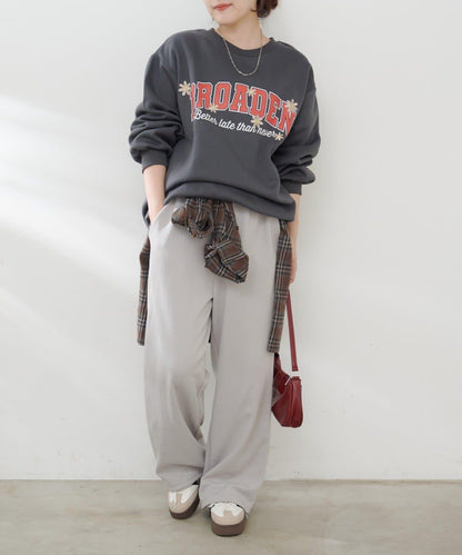 花卉與標誌拼接加絨套頭衫