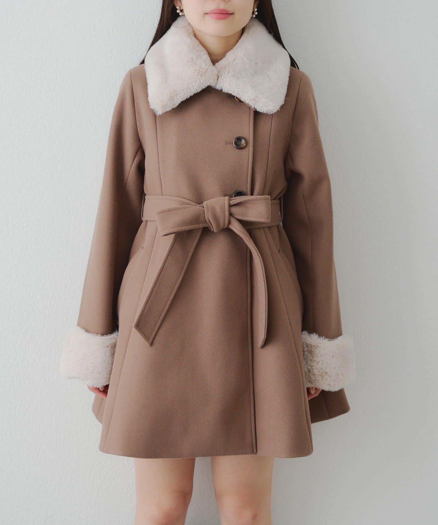 多功能可拆卸毛絨中長款A字大衣