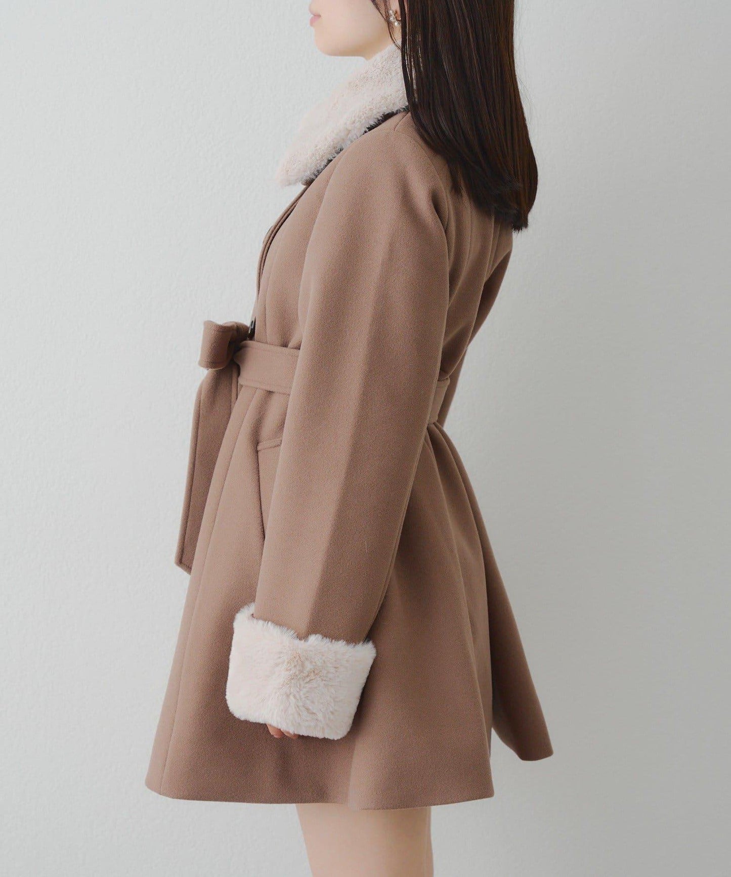 多功能可拆卸毛絨中長款A字大衣