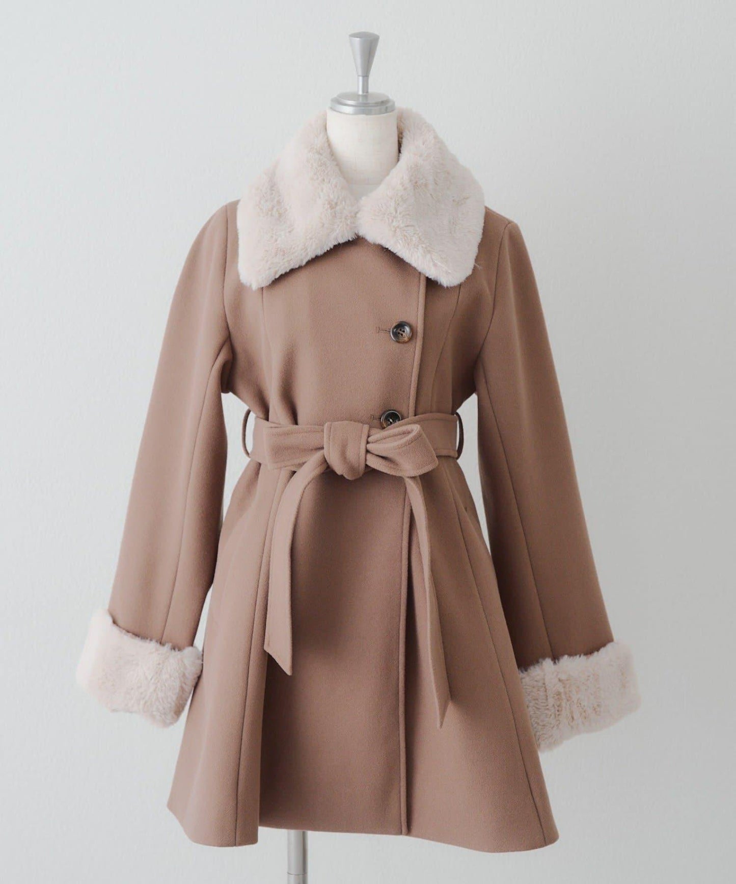 多功能可拆卸毛絨中長款A字大衣