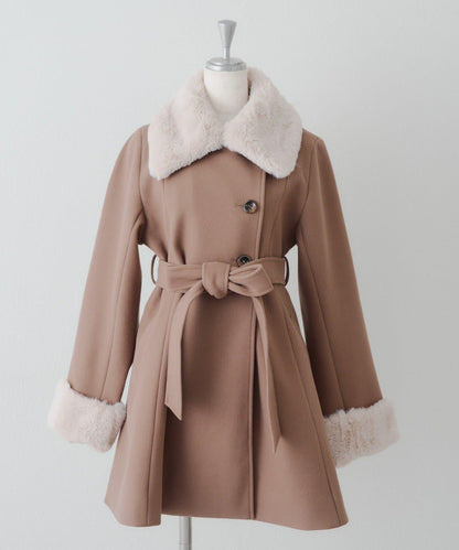 多功能可拆卸毛絨中長款A字大衣