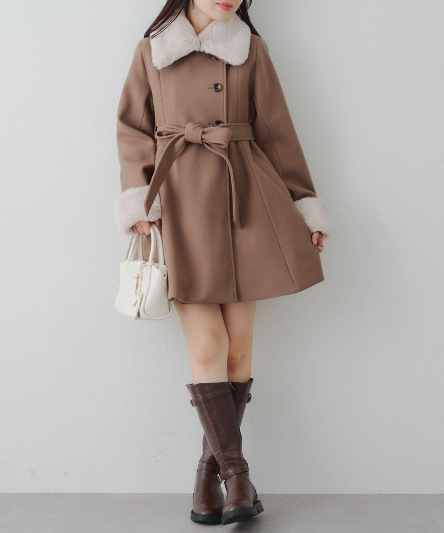 多功能可拆卸毛絨中長款A字大衣