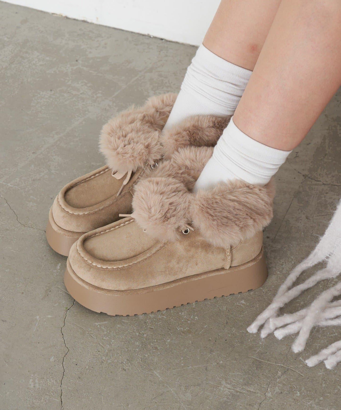 厚底羊羔絨短靴