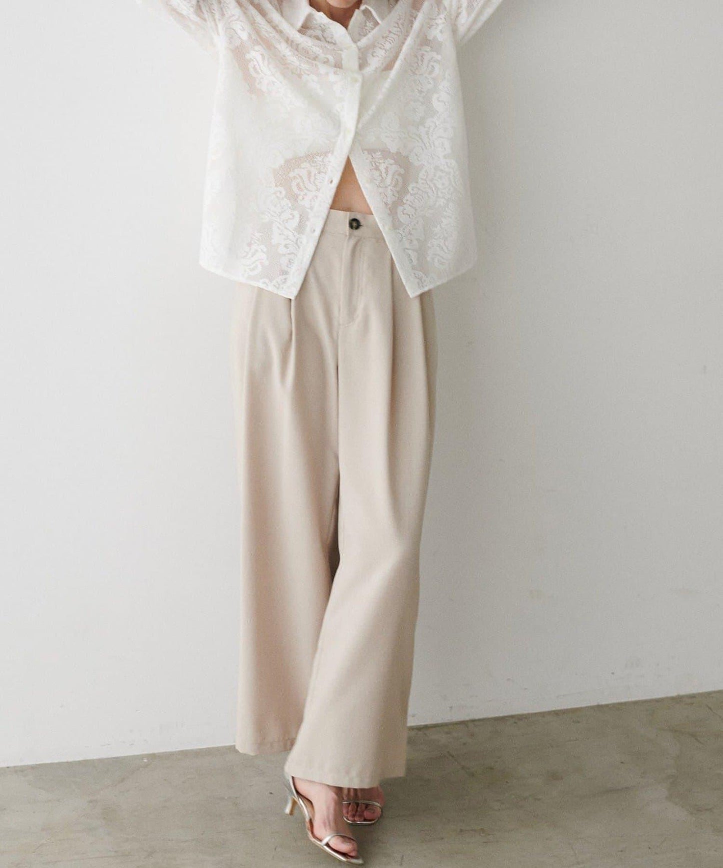 【LARUTA】蕾絲襯衫