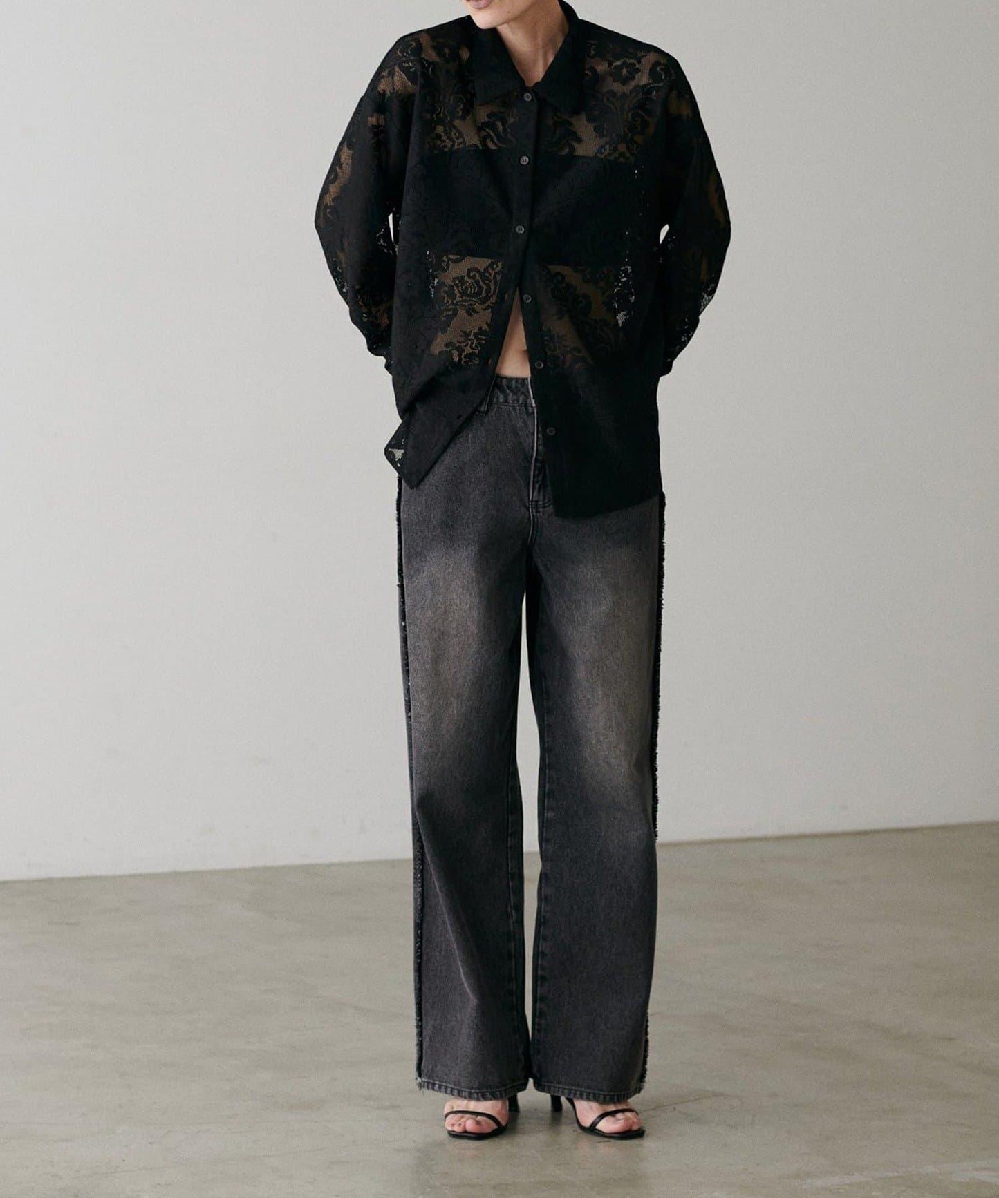 【LARUTA】蕾絲襯衫