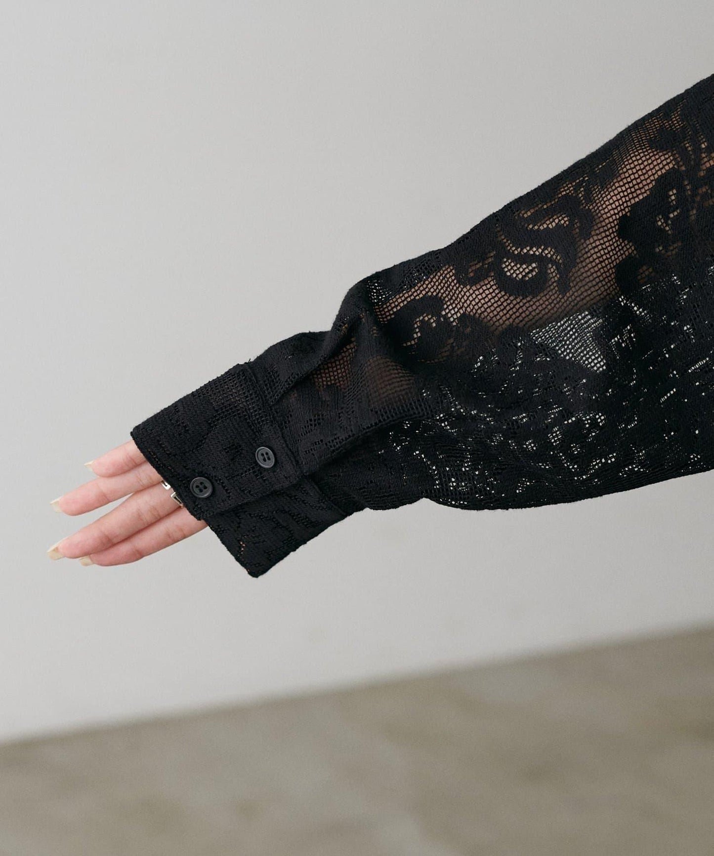 【LARUTA】蕾絲襯衫