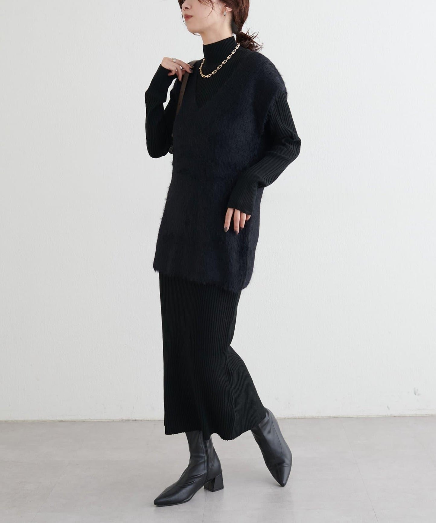 【S碼終於開售！】可選羅紋針織連衣裙×羽毛馬甲套裝