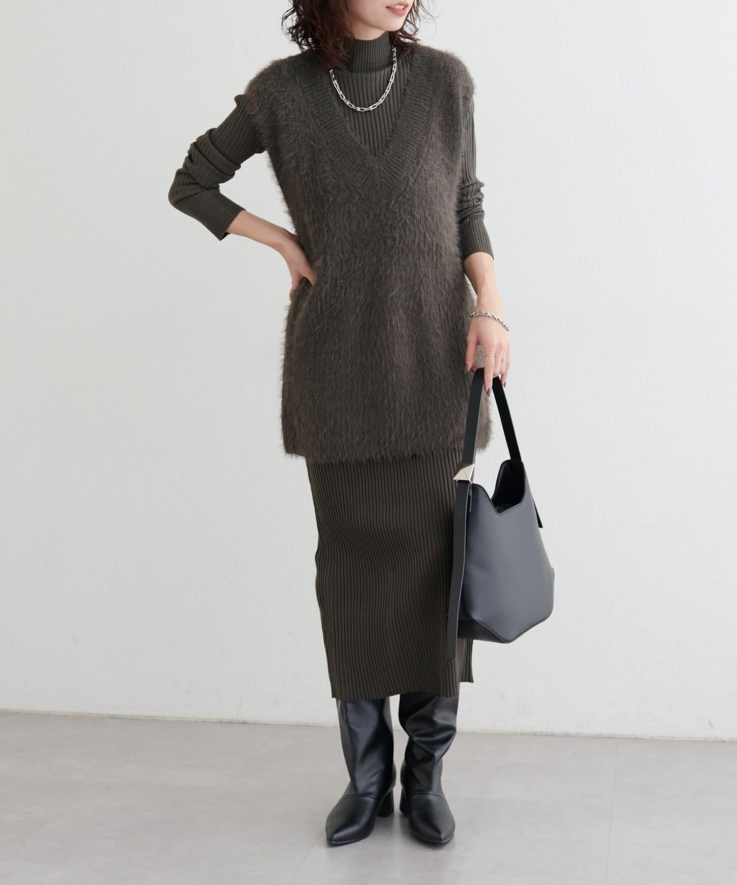 【S碼終於開售！】可選羅紋針織連衣裙×羽毛馬甲套裝