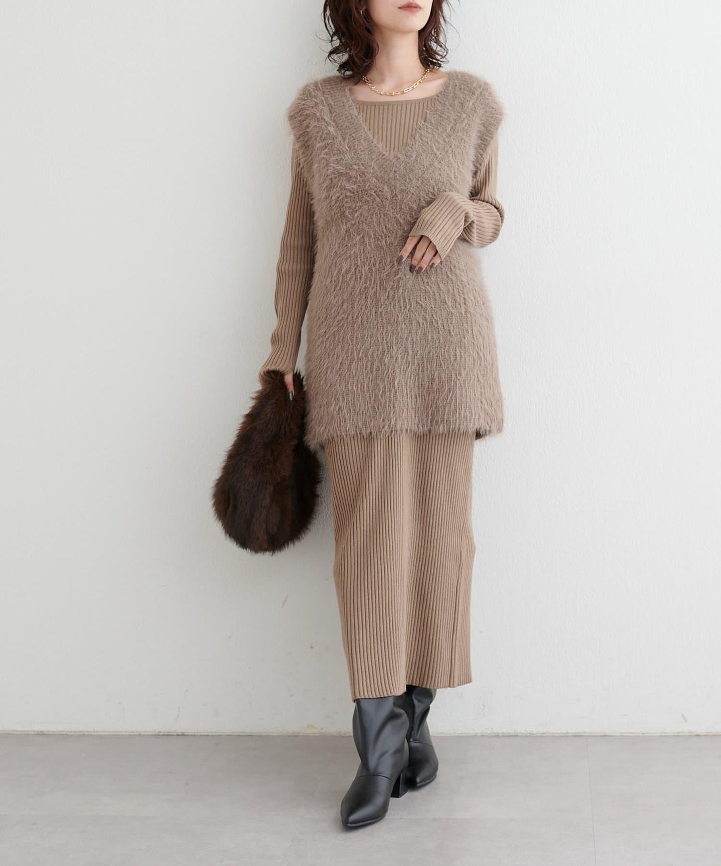 【S碼終於開售！】可選羅紋針織連衣裙×羽毛馬甲套裝