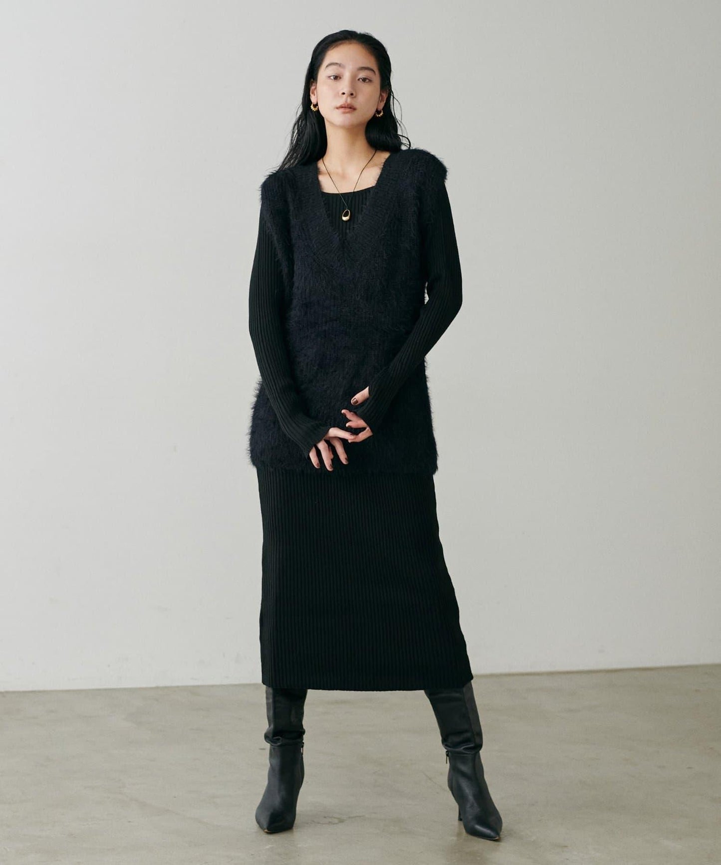 【S碼終於開售！】可選羅紋針織連衣裙×羽毛馬甲套裝