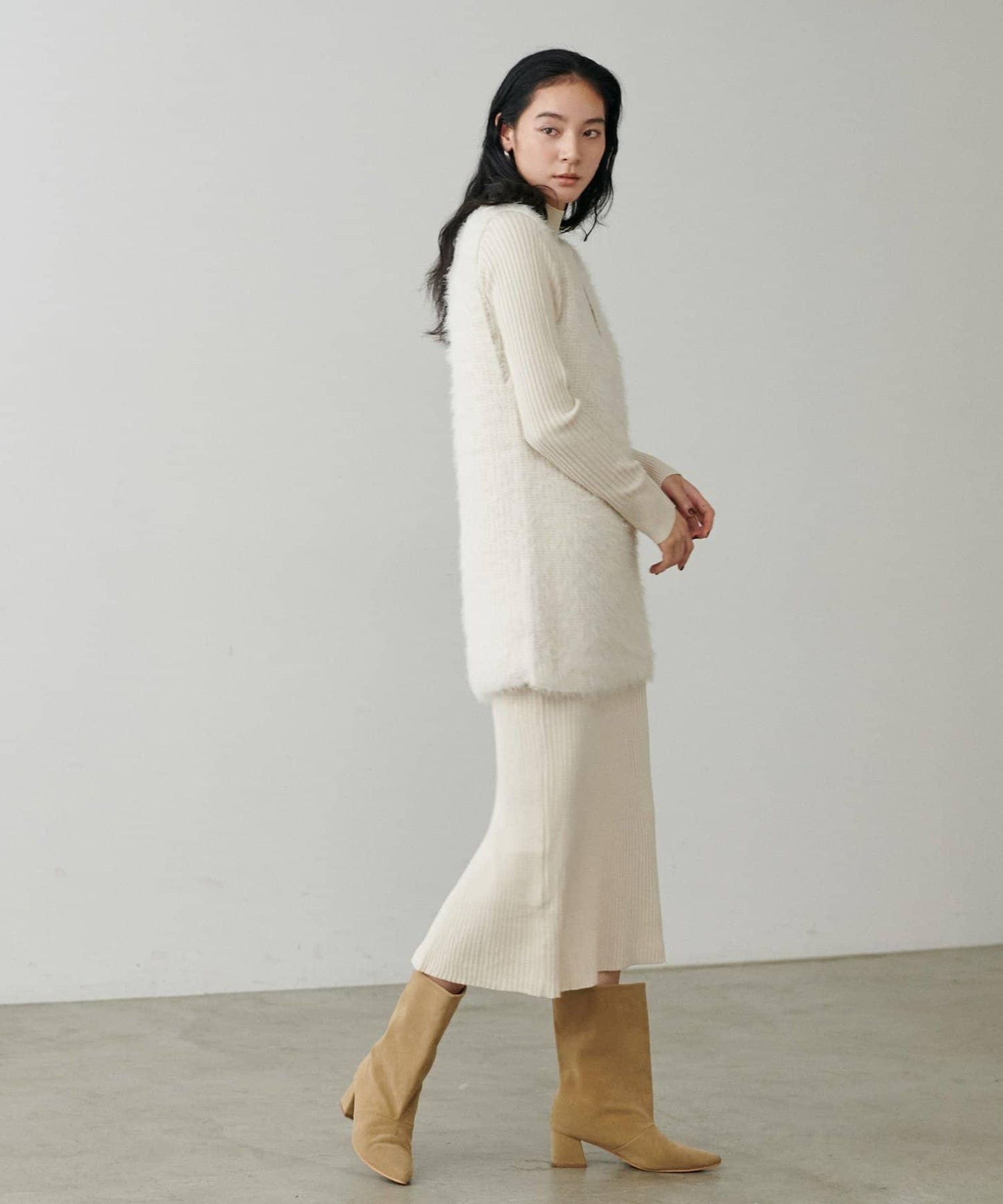 【S碼終於開售！】可選羅紋針織連衣裙×羽毛馬甲套裝