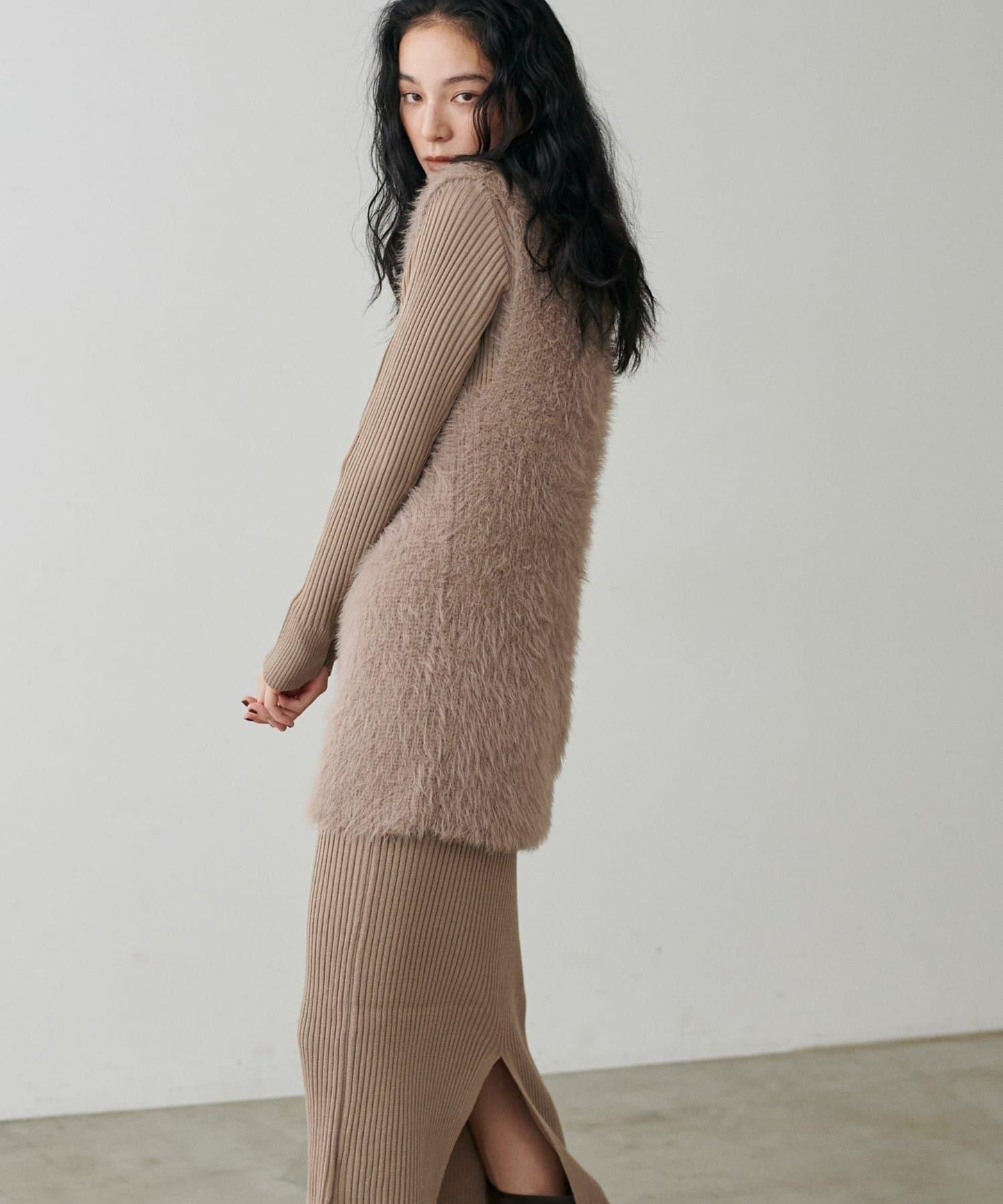 【S碼終於開售！】可選羅紋針織連衣裙×羽毛馬甲套裝