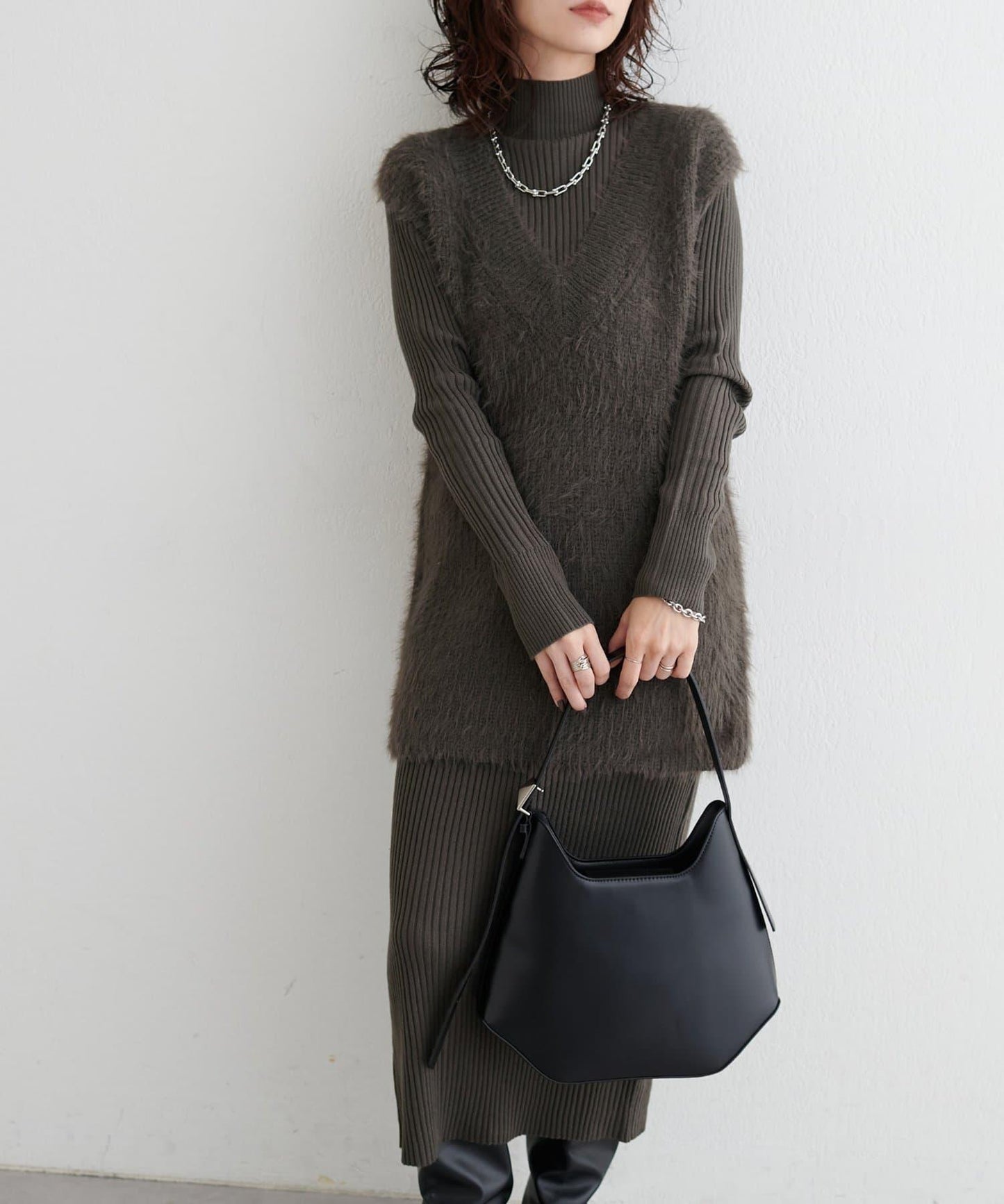 【S碼終於開售！】可選羅紋針織連衣裙×羽毛馬甲套裝