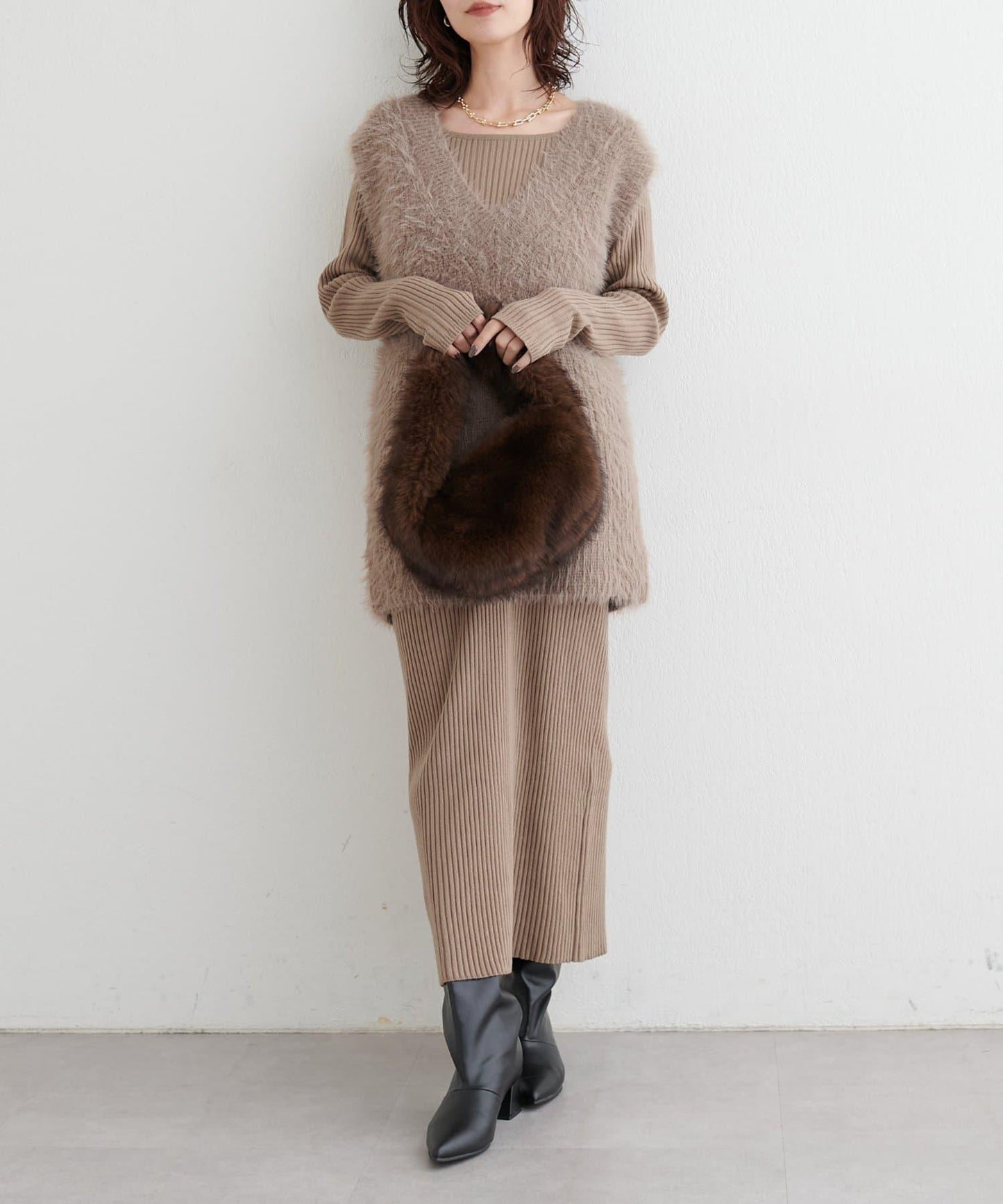 【S碼終於開售！】可選羅紋針織連衣裙×羽毛馬甲套裝