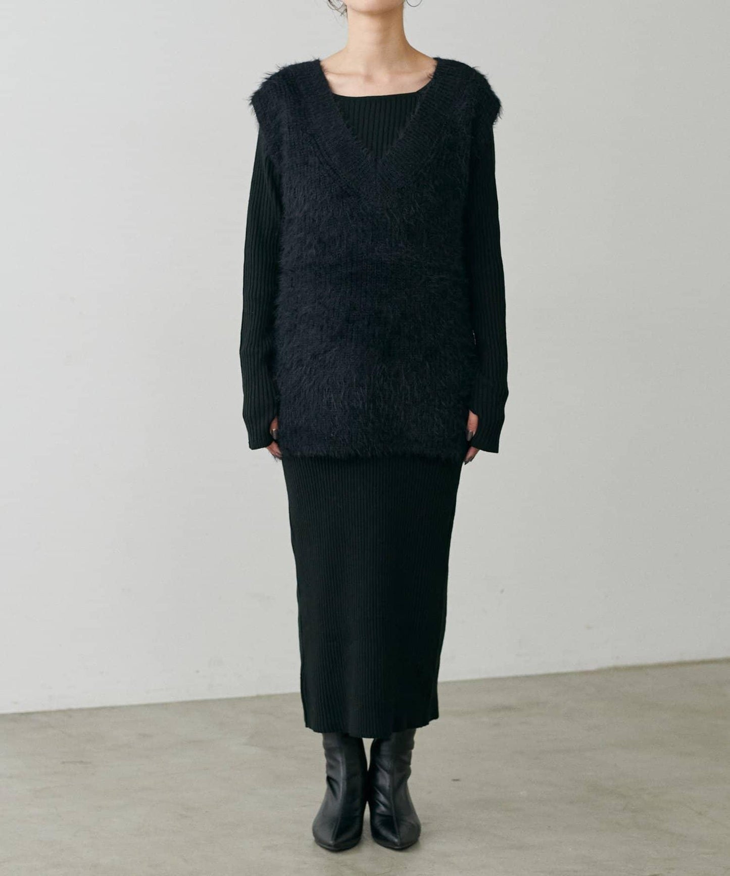 【S碼終於開售！】可選羅紋針織連衣裙×羽毛馬甲套裝