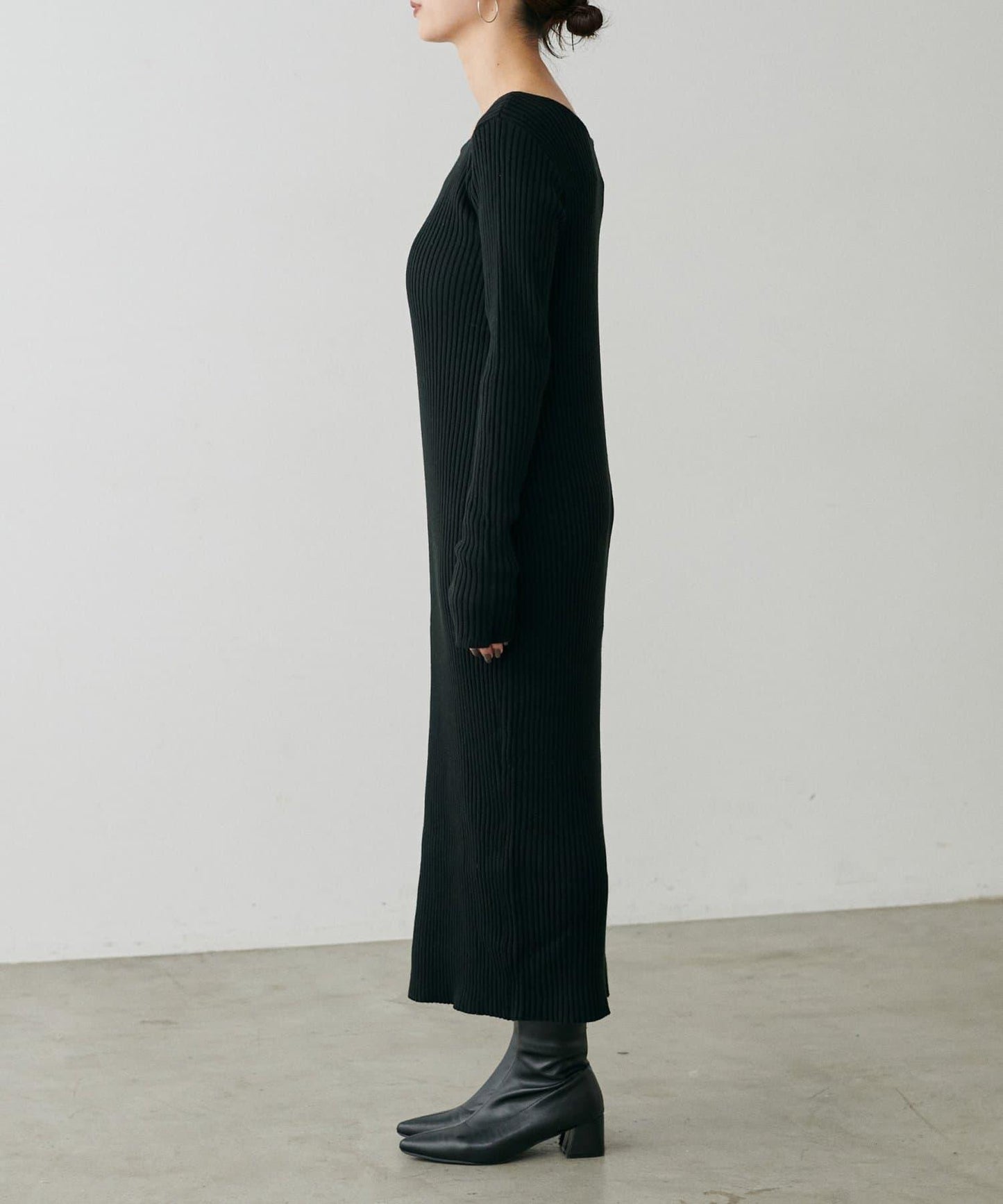 【S碼終於開售！】可選羅紋針織連衣裙×羽毛馬甲套裝