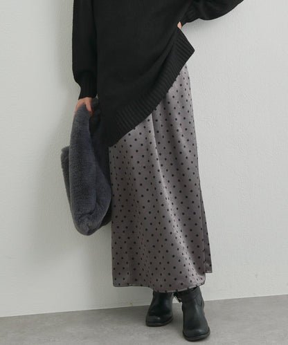 大人可愛◎波點緞面I型裙