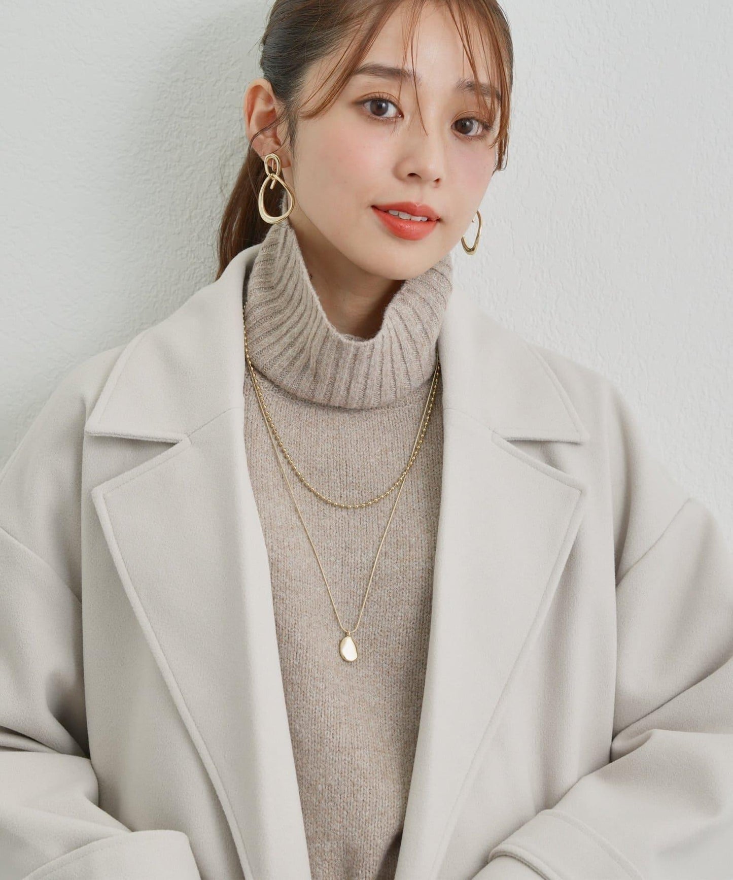 高搭配性羊毛風高領針織長款上衣