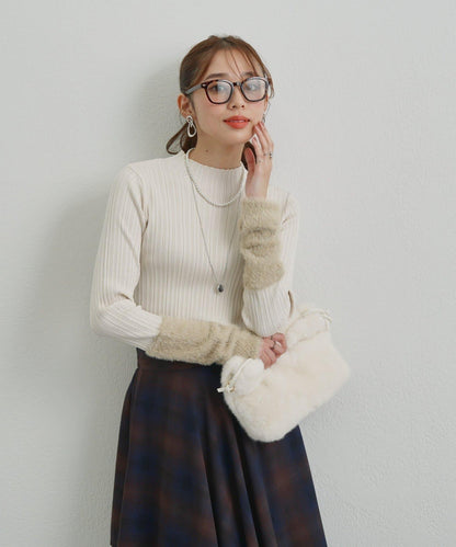 袖部毛絨拼接不規則羅紋針織衫