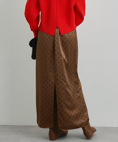 大人可愛◎波點緞面I型裙