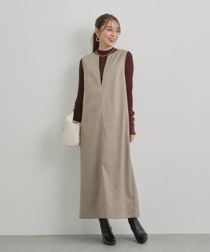 深V領長款連衣裙