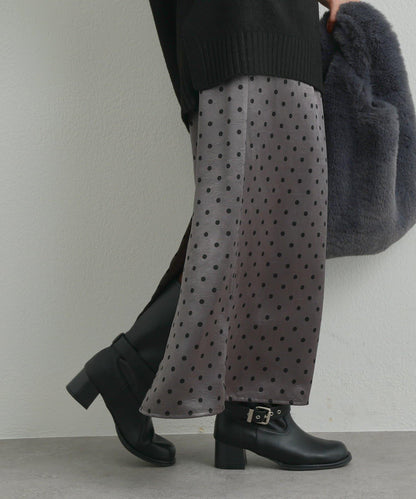 大人可愛◎波點緞面I型裙