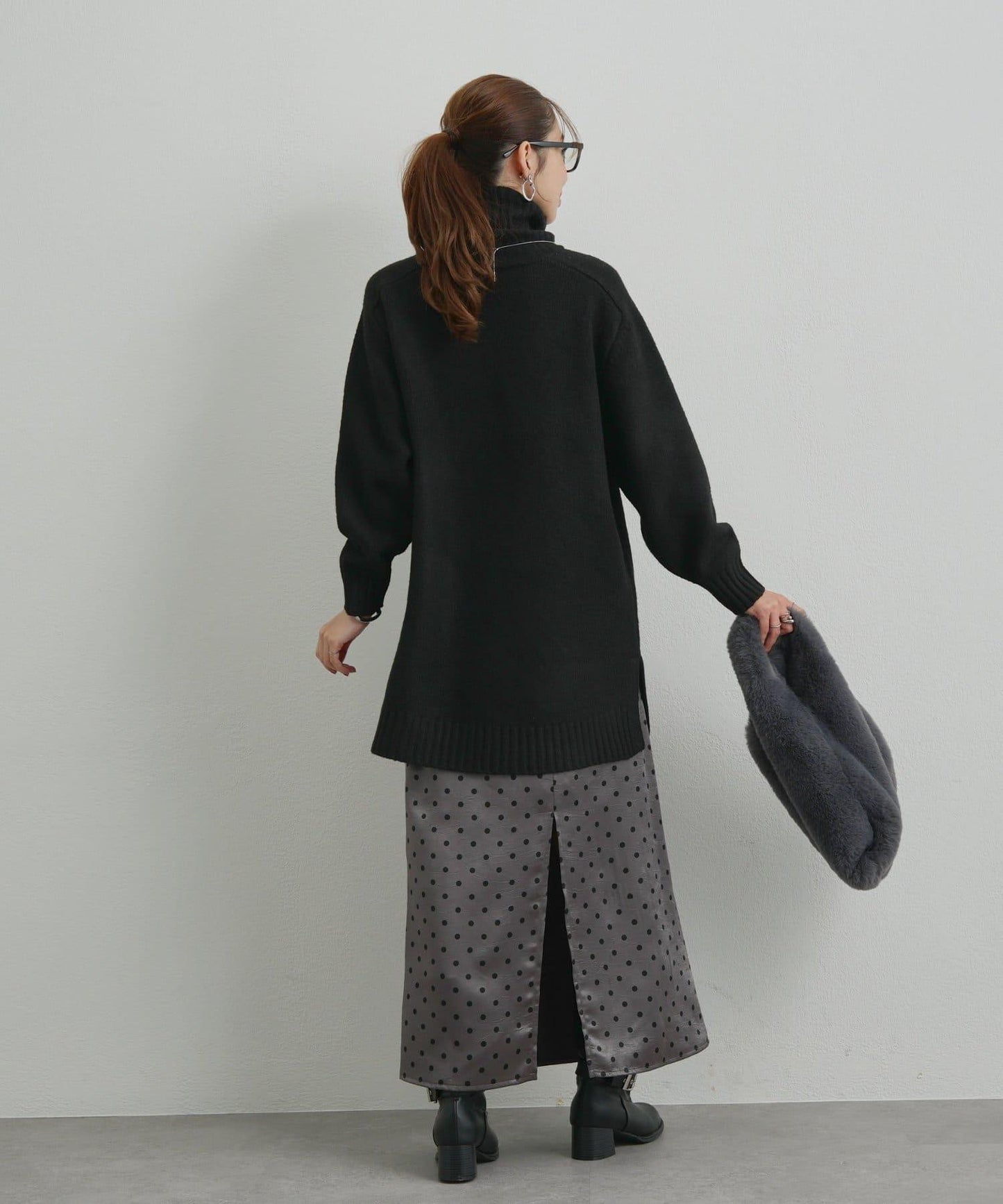 大人可愛◎波點緞面I型裙