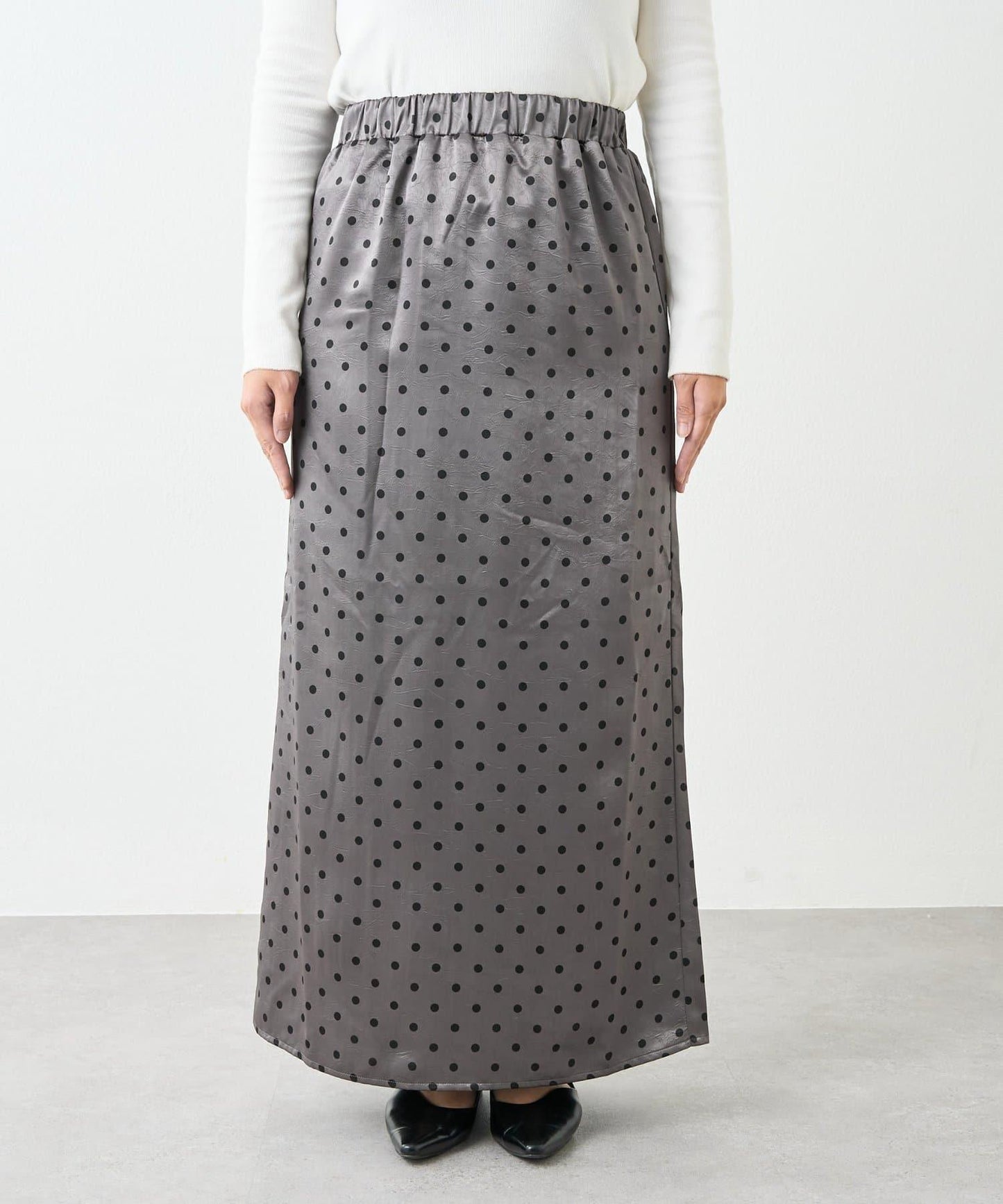 大人可愛◎波點緞面I型裙