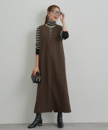 深V領長款連衣裙