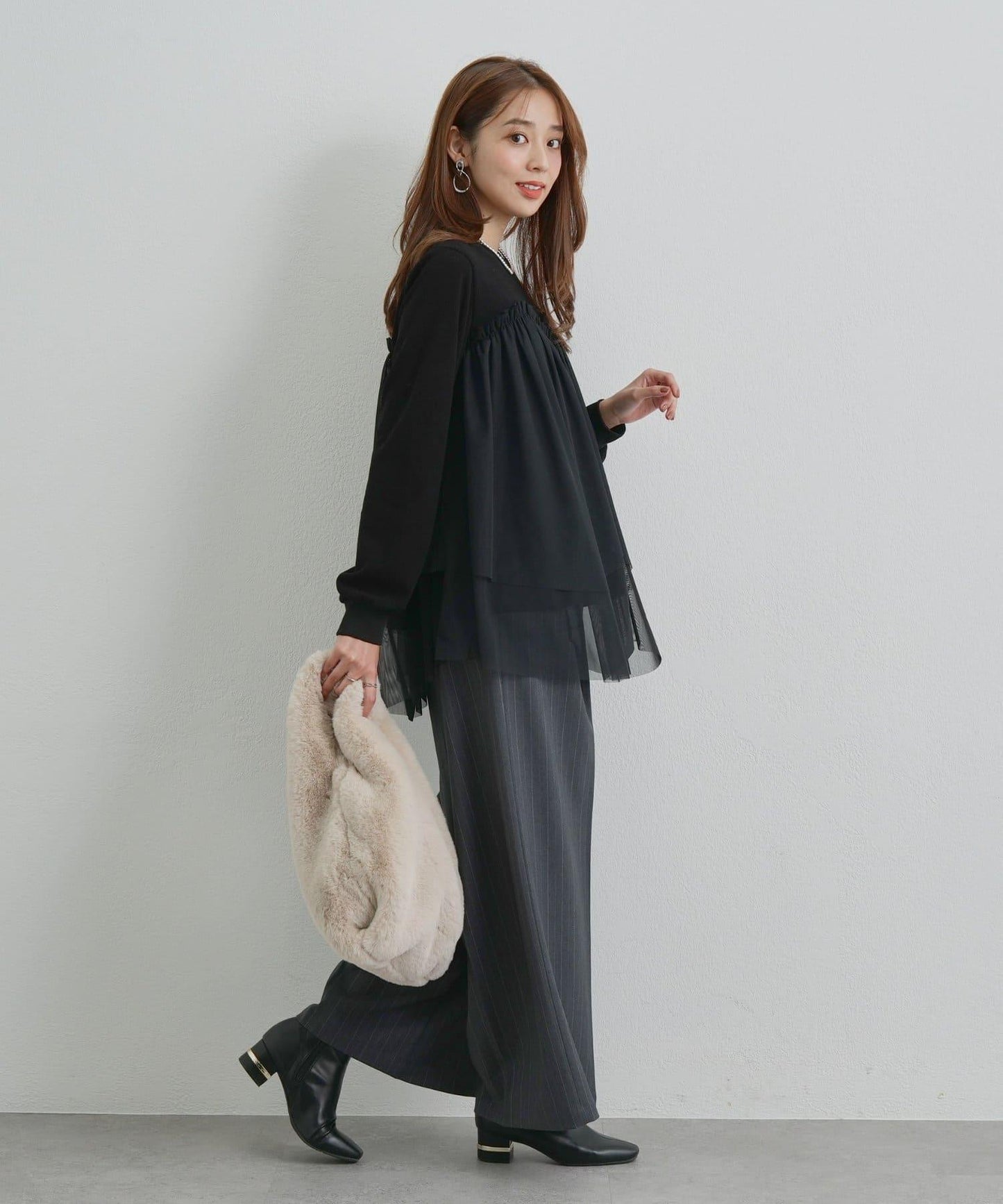 大人甜美風格拼接網紗套頭衫