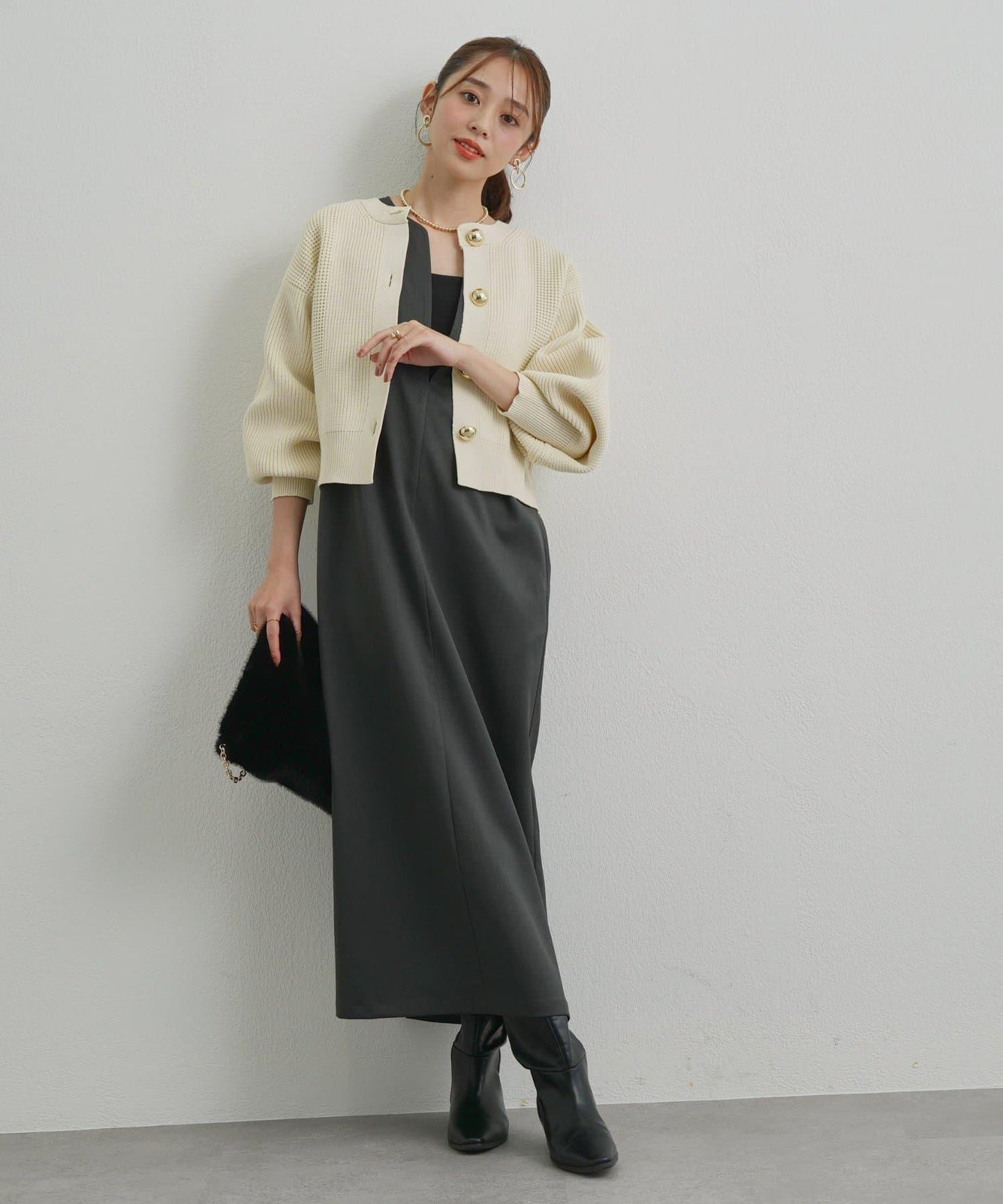 深V領長款連衣裙