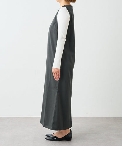 深V領長款連衣裙