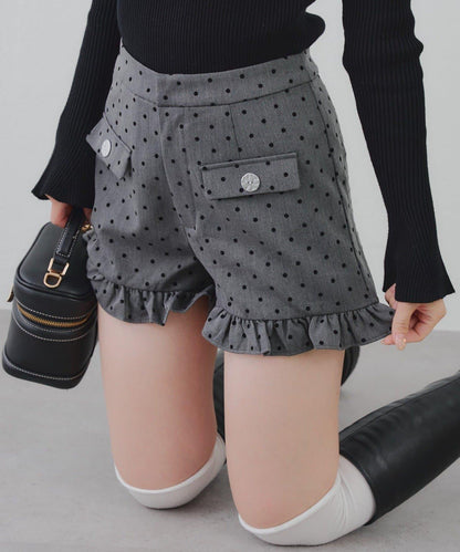 顯瘦無誤！荷葉邊短褲