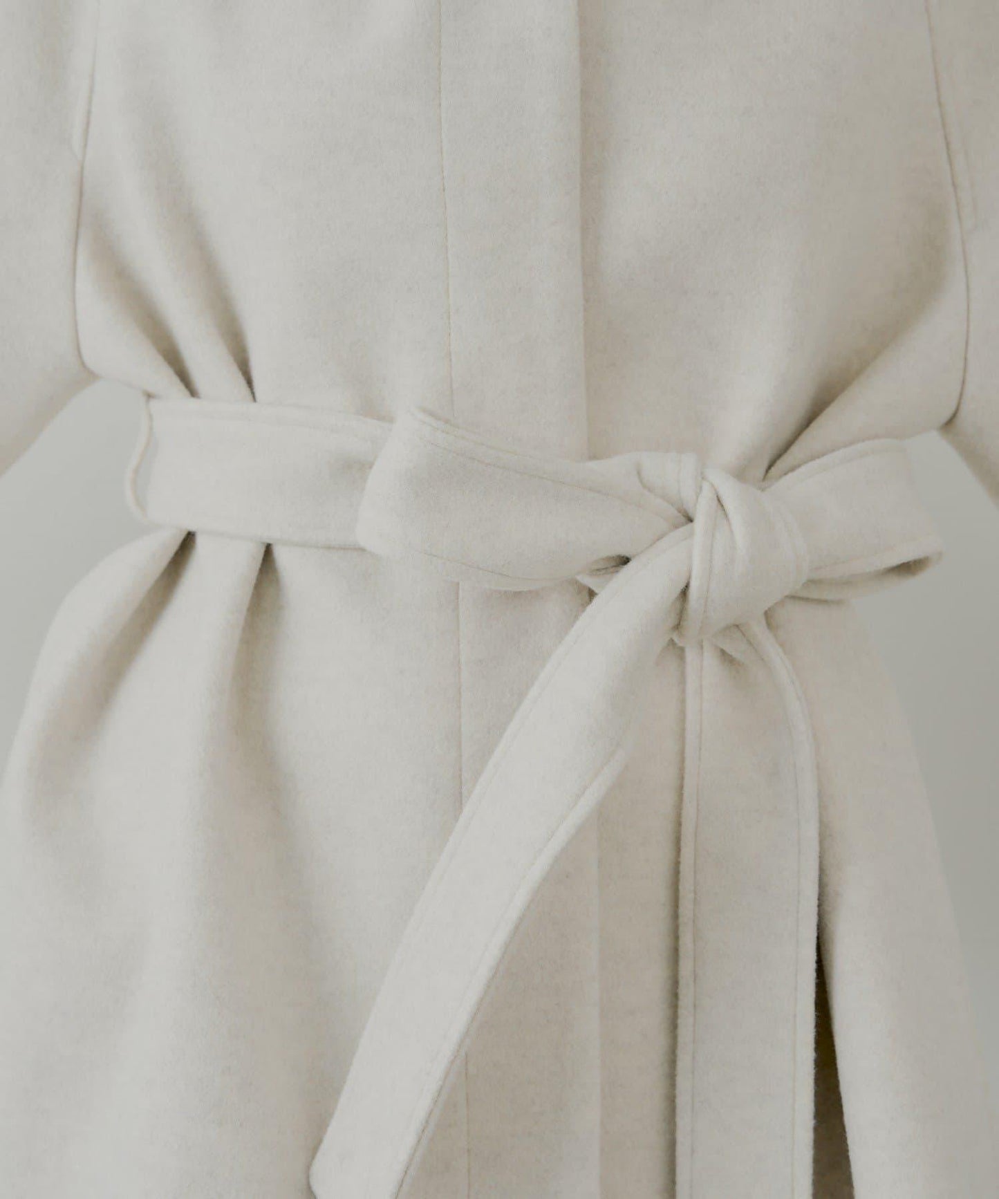 【贈品活動對象】毛絨領斗篷大衣