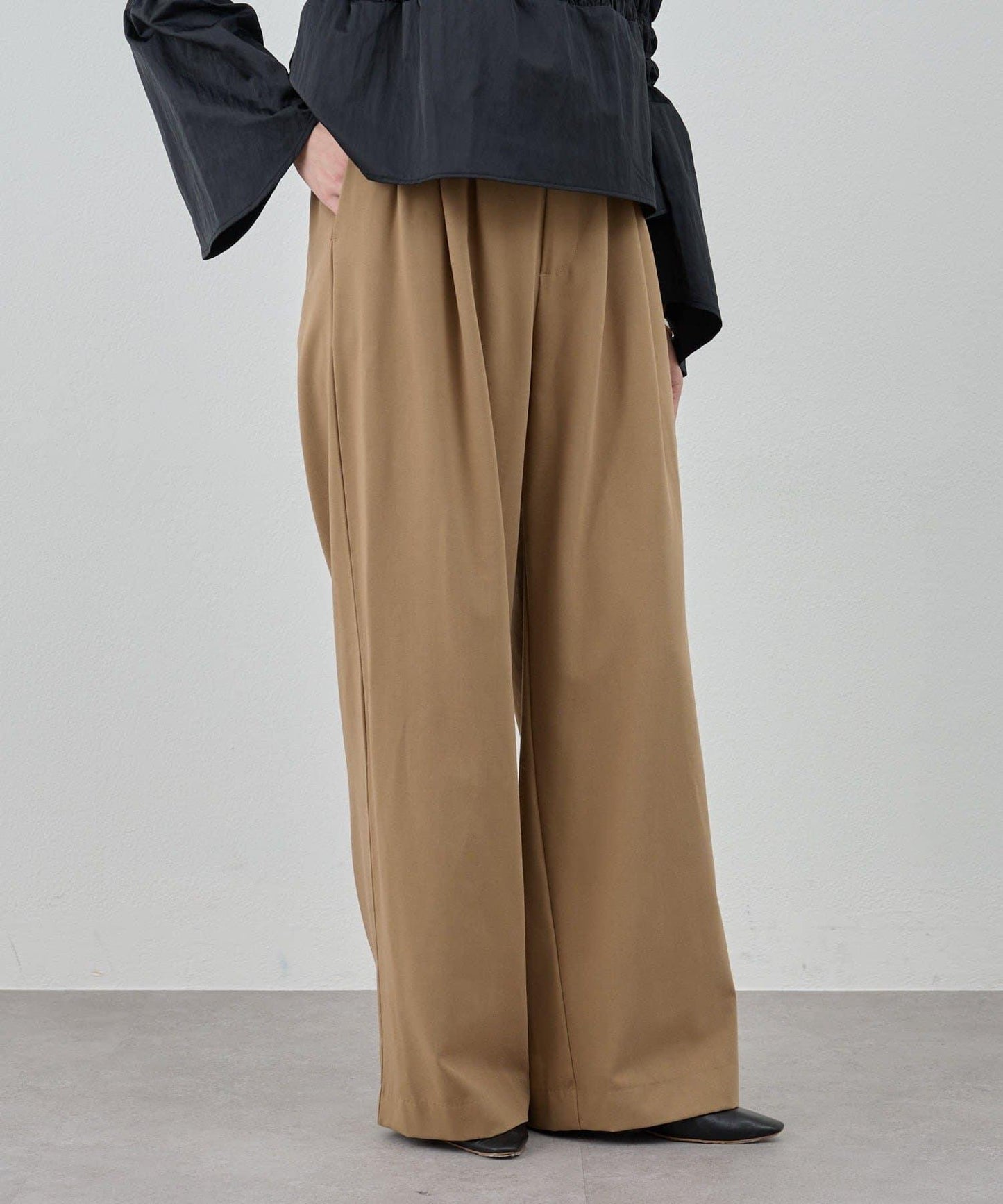 【與網紅@tsuru00聯名】【人氣飆升！】3褶西裝休閒褲