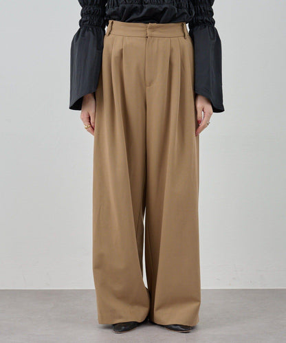 【與網紅@tsuru00聯名】【人氣飆升！】3褶西裝休閒褲