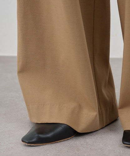 【與網紅@tsuru00聯名】【人氣飆升！】3褶西裝休閒褲