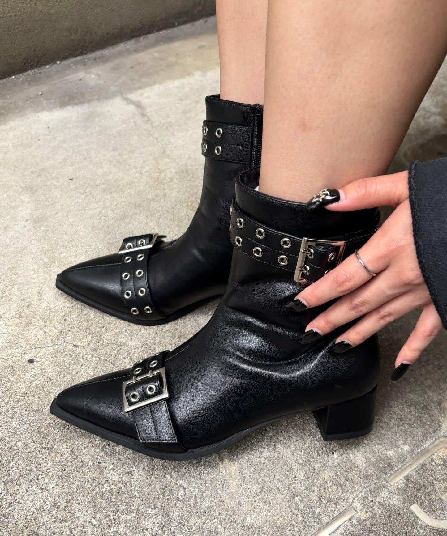 【HiNT/ヒント】雙帶短靴