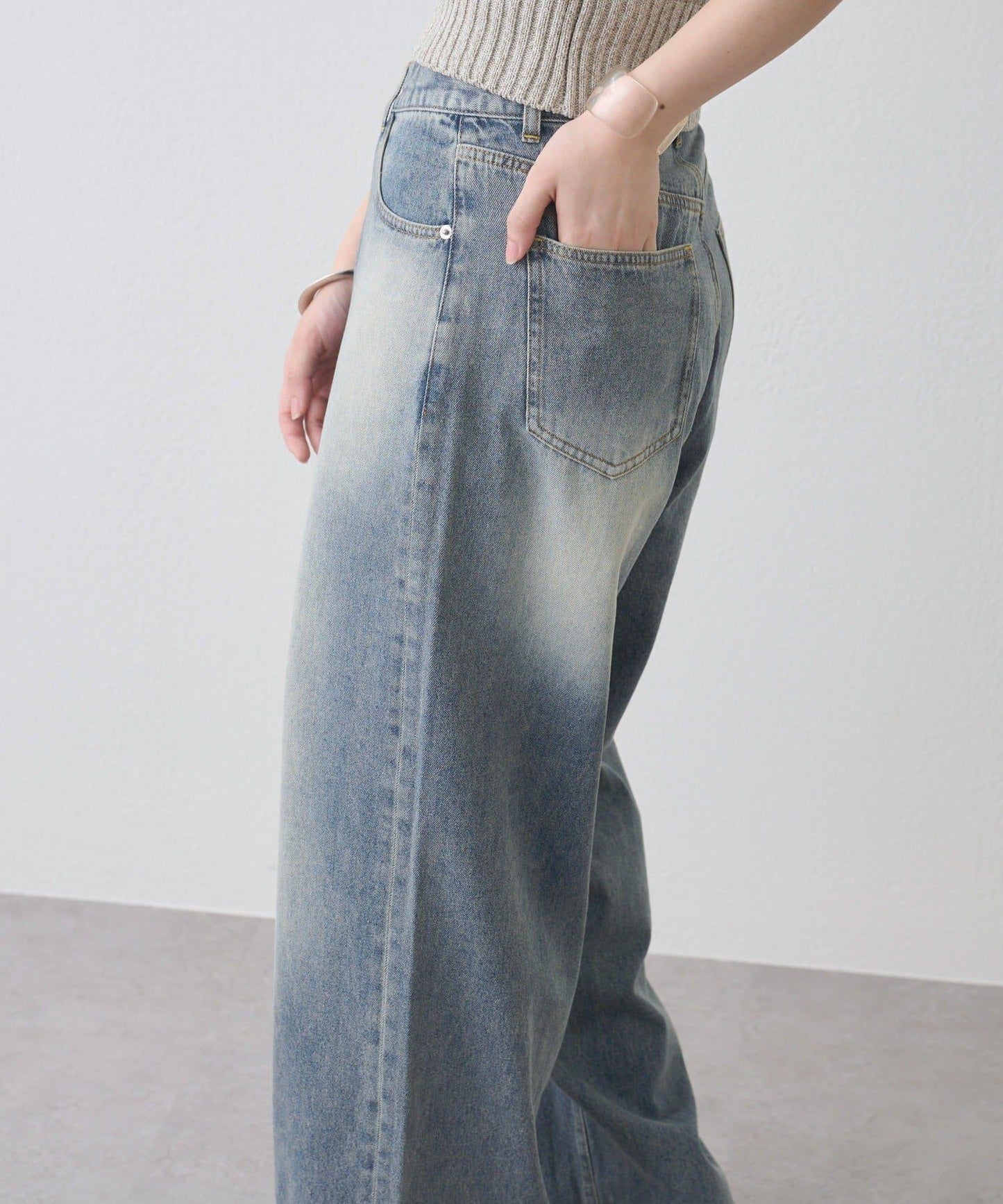 剪裁做舊牛仔布